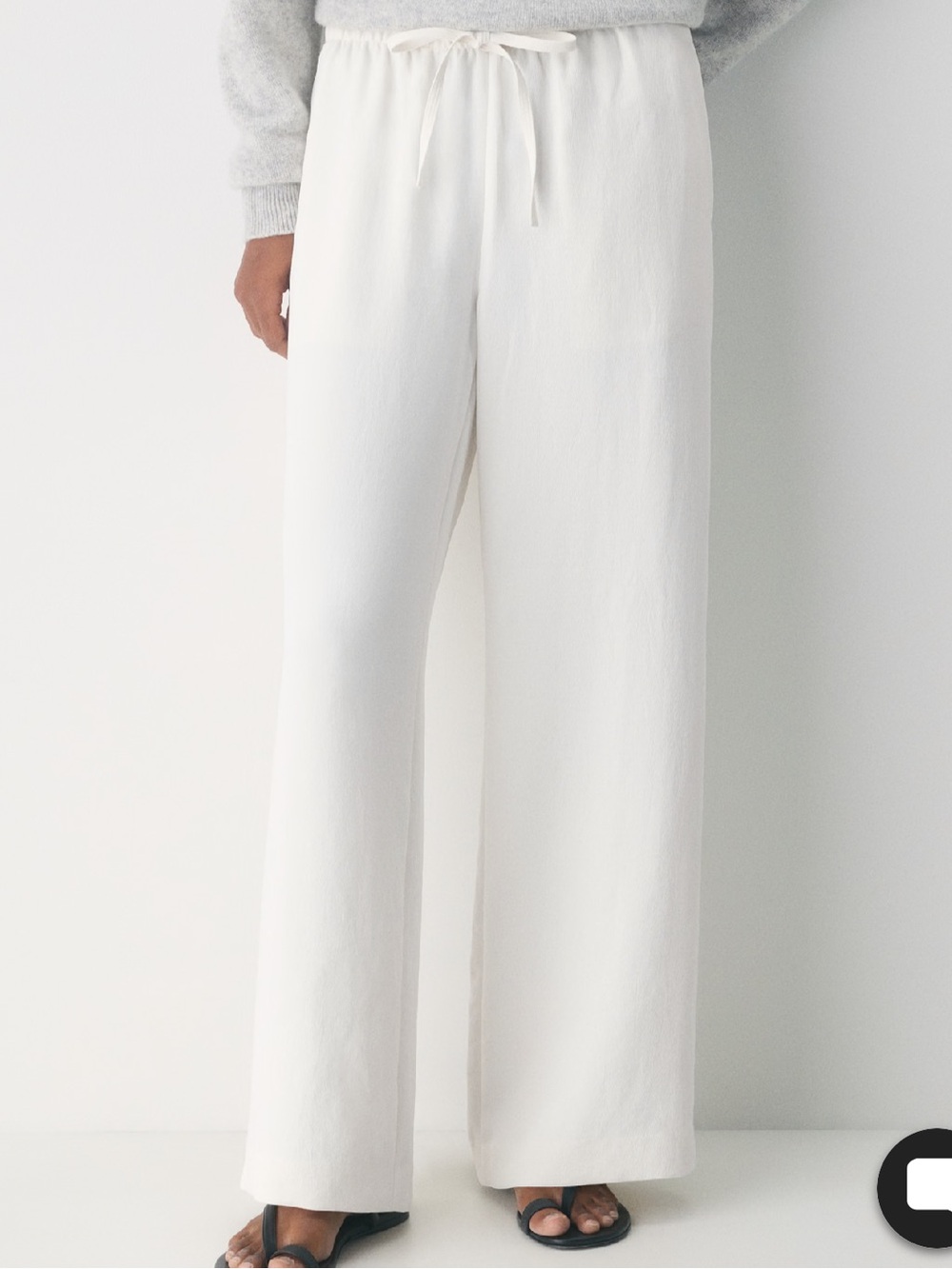Aritzia The Lodge Pant Crepette - Picture 4 of 7